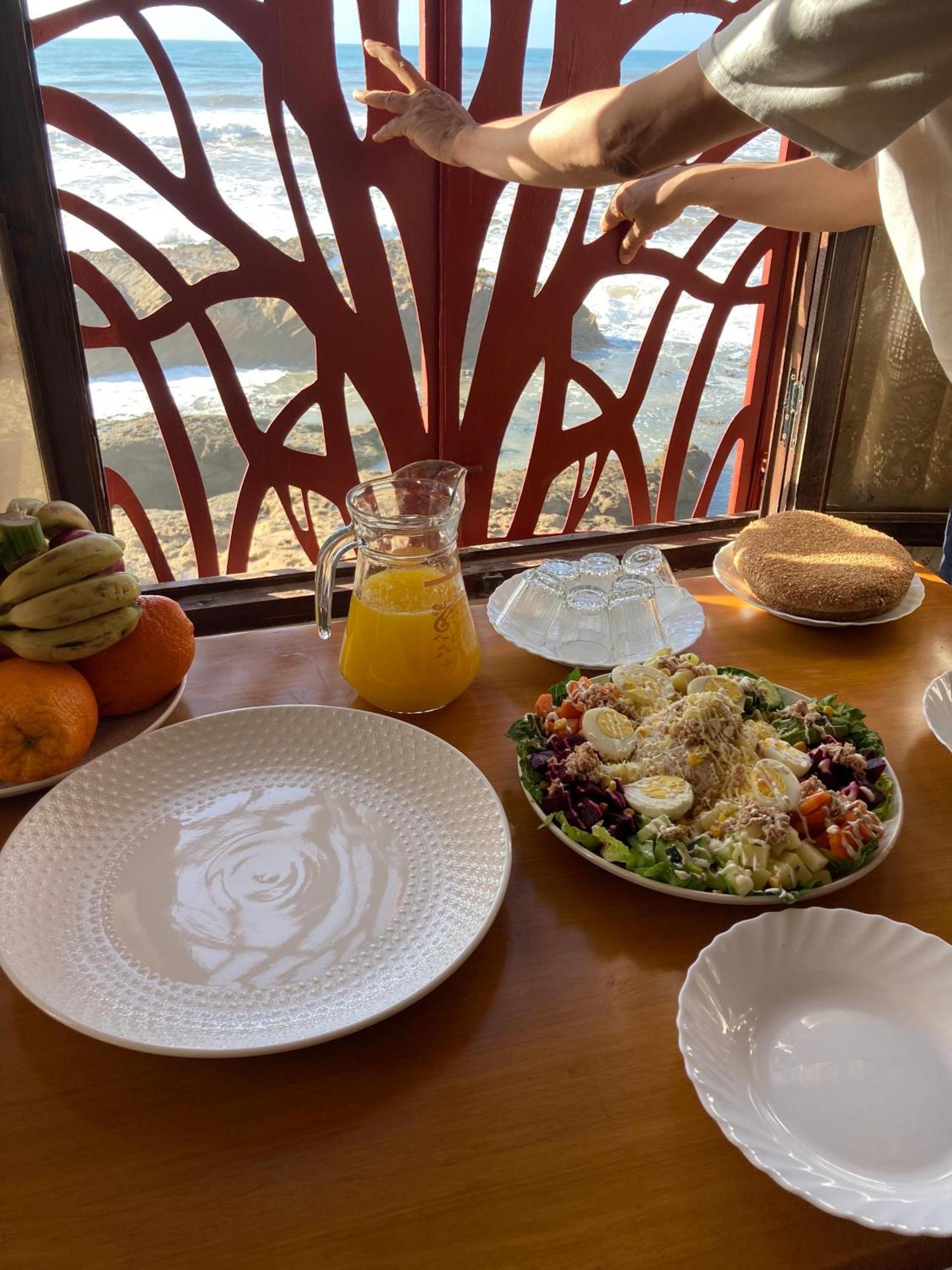 Amaan ⴰⵎⴰⴰⵏ * Agadir